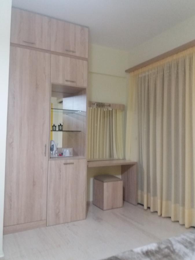 Nikos & Anna Rooms Родакіно Екстер'єр фото